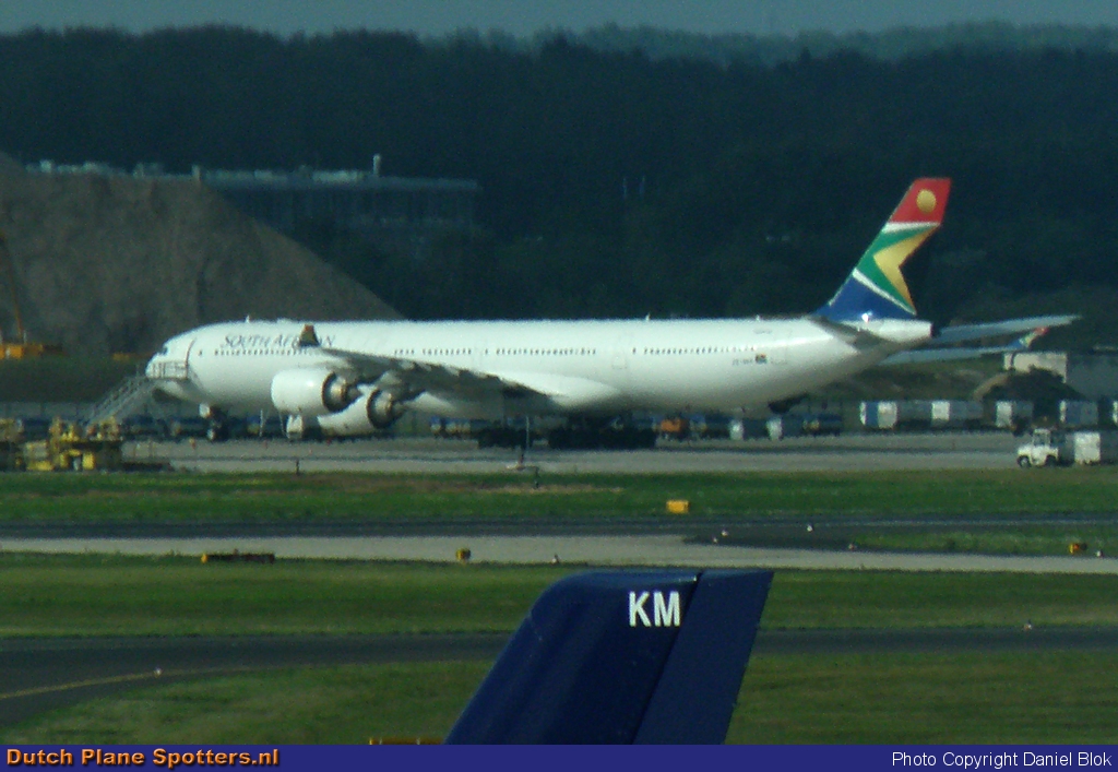 ZS-SNF Airbus A340-600 South African Airlines by Daniel Blok