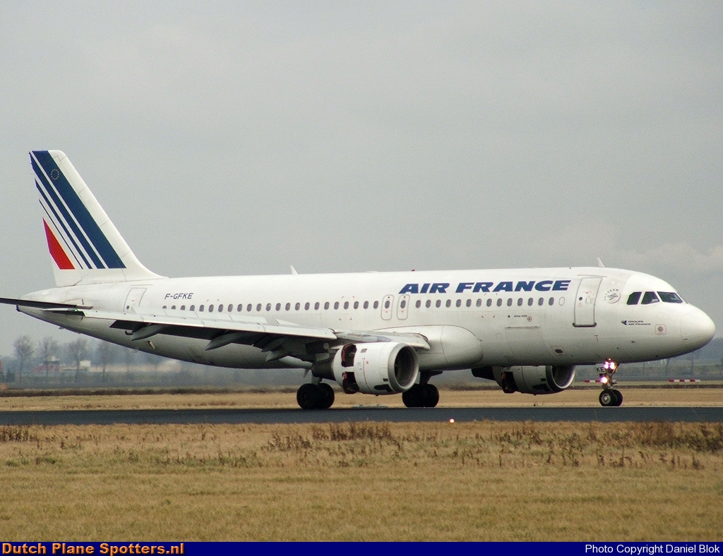 F-GFKE Airbus A320 Air France by Daniel Blok