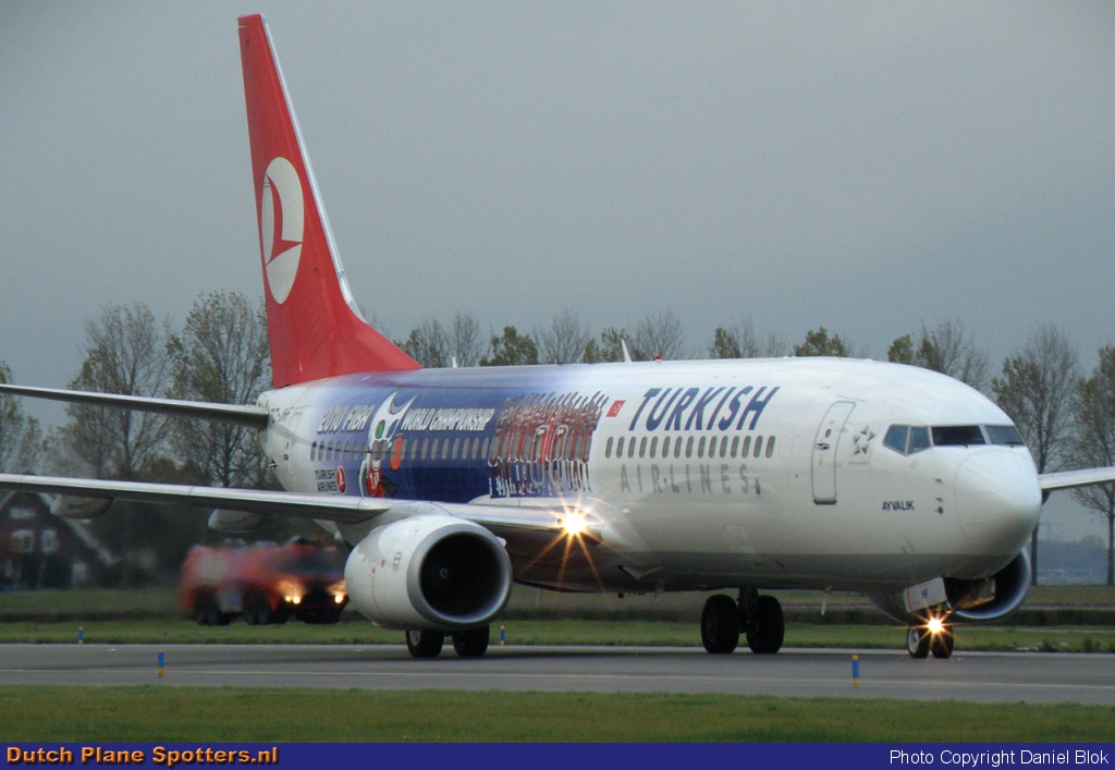 TC-JHF Boeing 737-800 Turkish Airlines by Daniel Blok