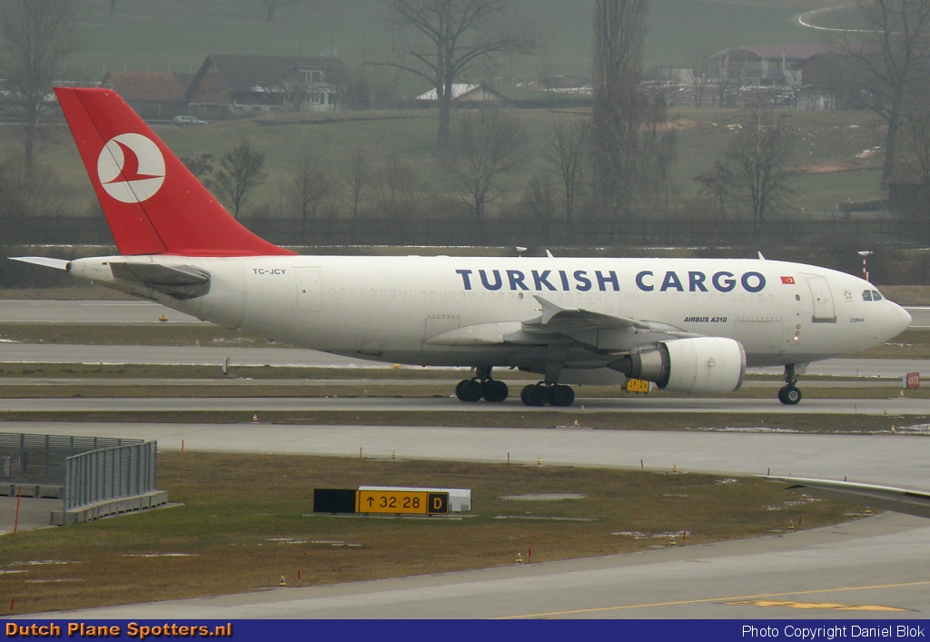 TC-JCY Airbus A310 Turkish Airlines Cargo by Daniel Blok