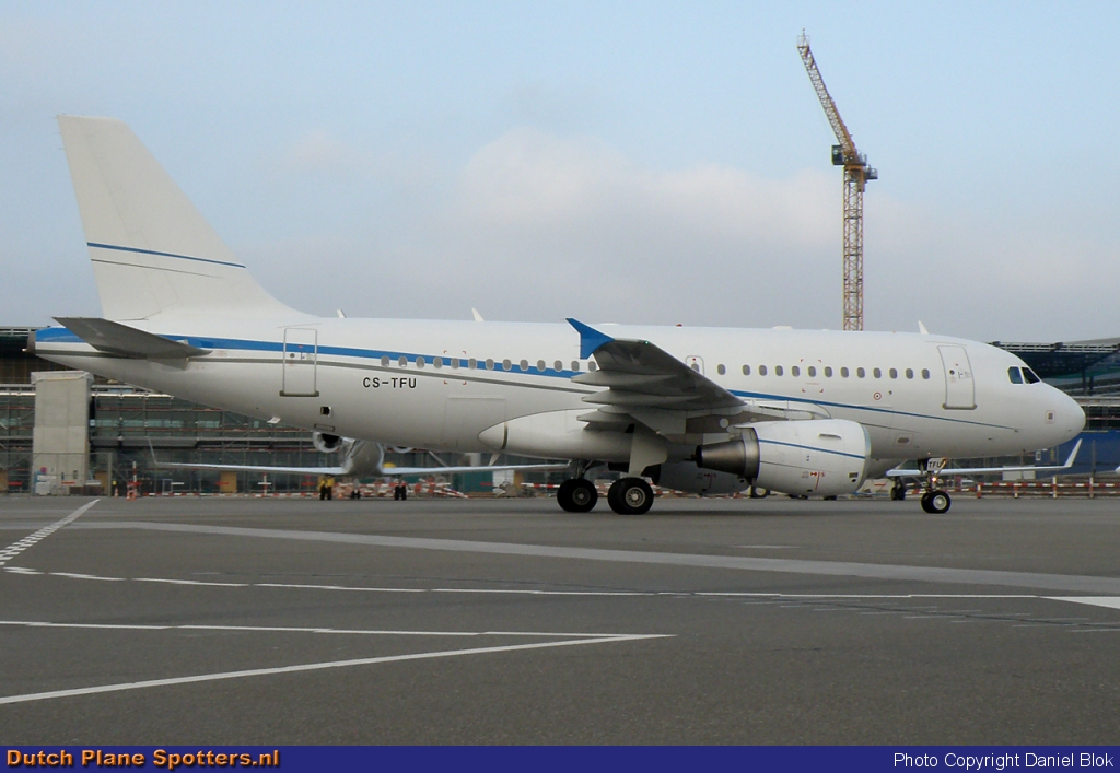 CS-TFU Airbus A319 White Airways by Daniel Blok
