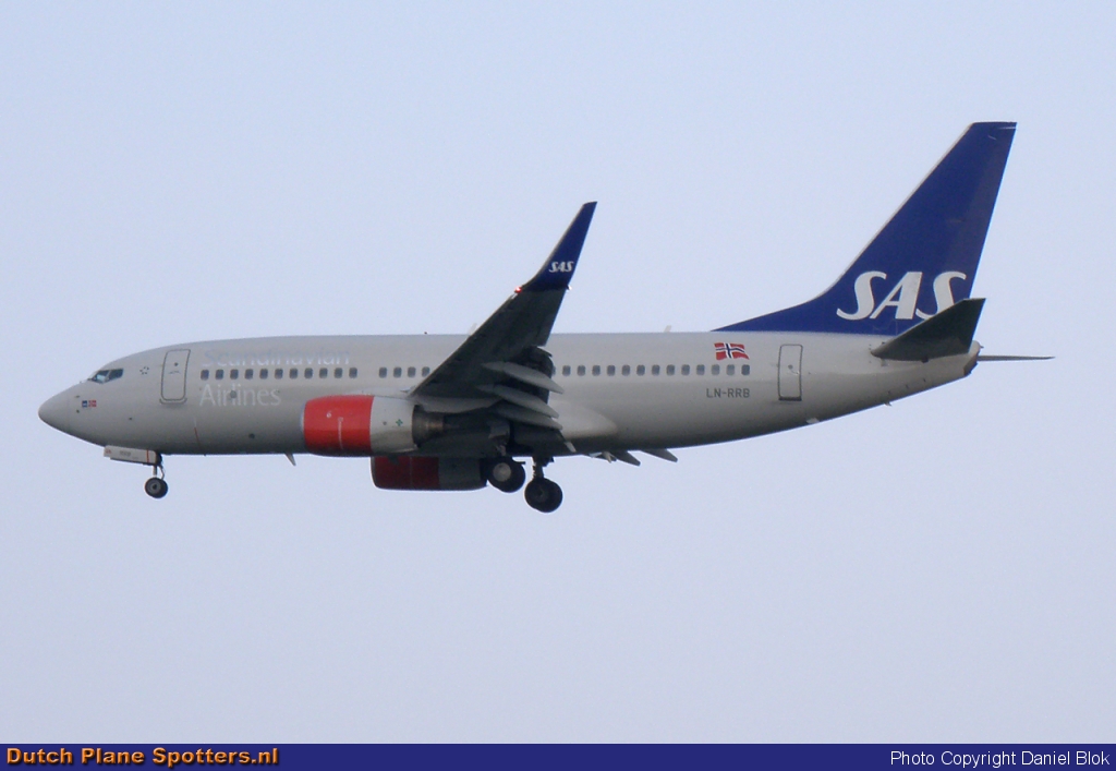 LN-RRB Boeing 737-700 SAS Scandinavian Airlines by Daniel Blok