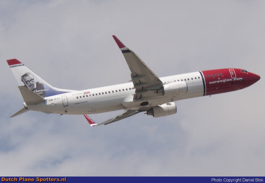 LN-DYP Boeing 737-800 Norwegian Air Shuttle by Daniel Blok