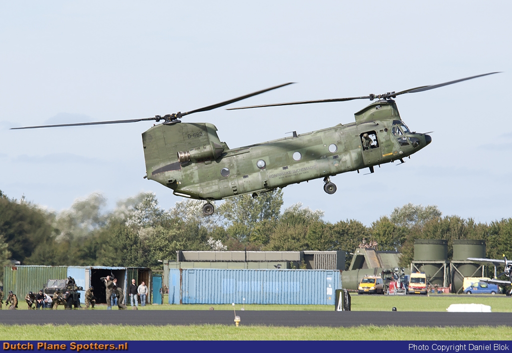 D-663 Boeing CH-47 Chinook MIL - Dutch Royal Air Force by Daniel Blok