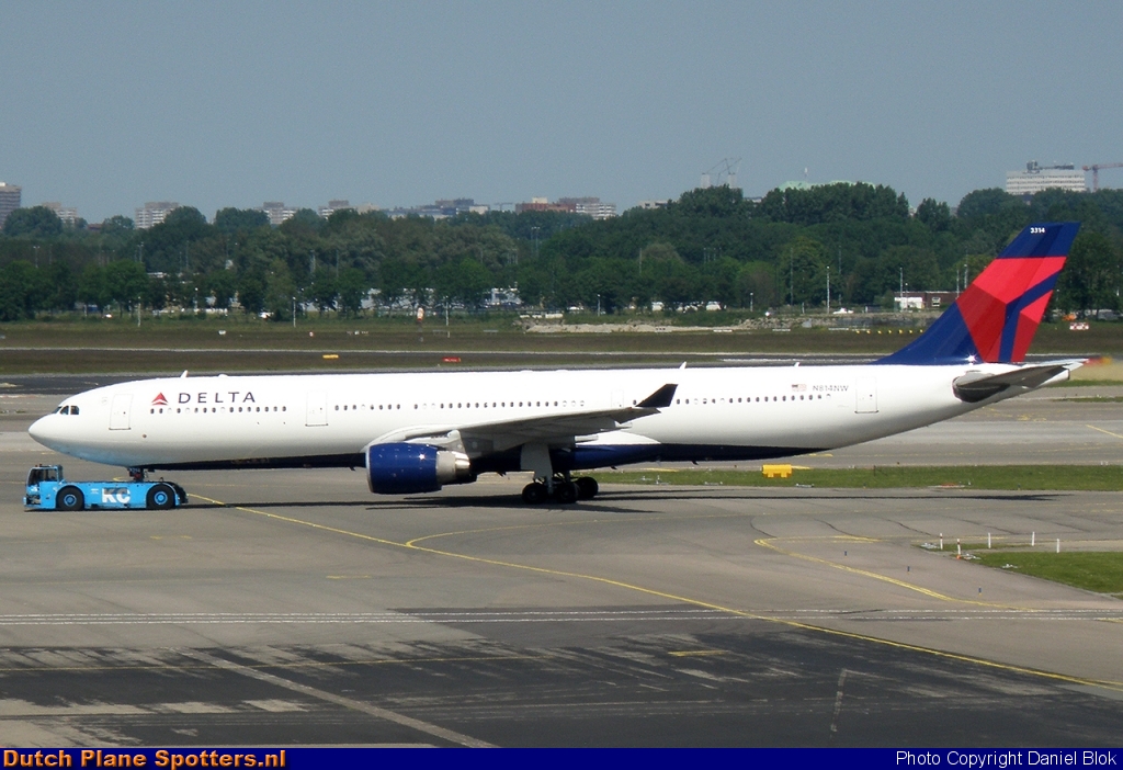 N814NW Airbus A330-300 Delta Airlines by Daniel Blok