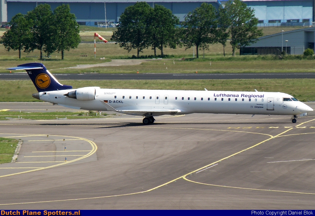 D-ACKL Bombardier Canadair CRJ900 CityLine (Lufthansa Regional) by Daniel Blok