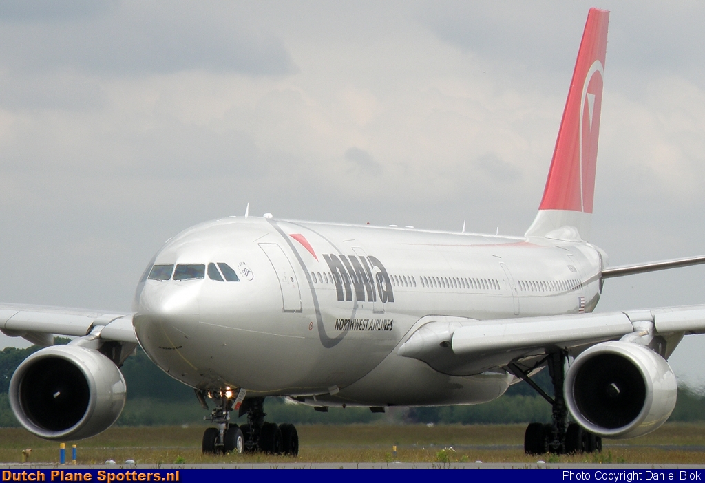 N861NW Airbus A330-200 Northwest Airlines by Daniel Blok