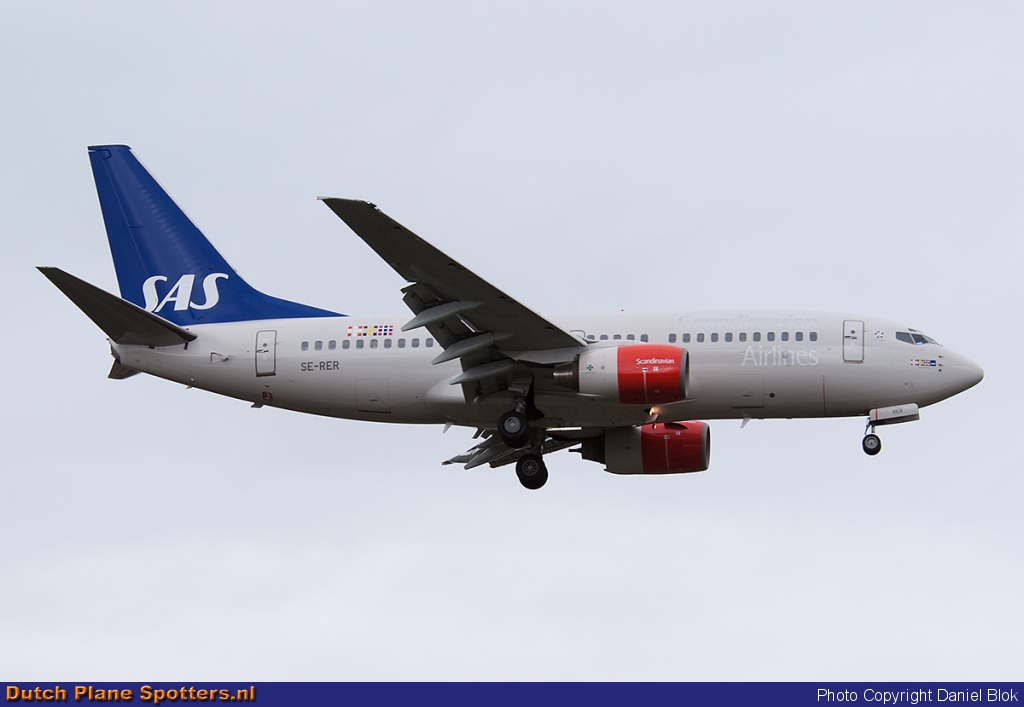 SE-RER Boeing 737-700 SAS Scandinavian Airlines by Daniel Blok