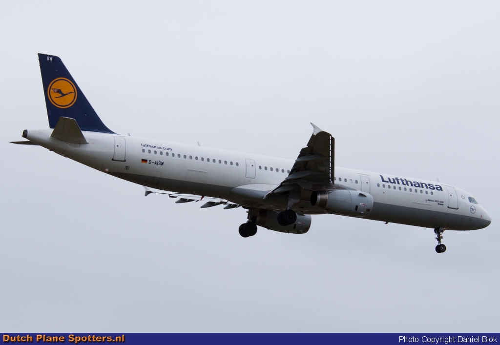 D-AISW Airbus A321 Lufthansa by Daniel Blok