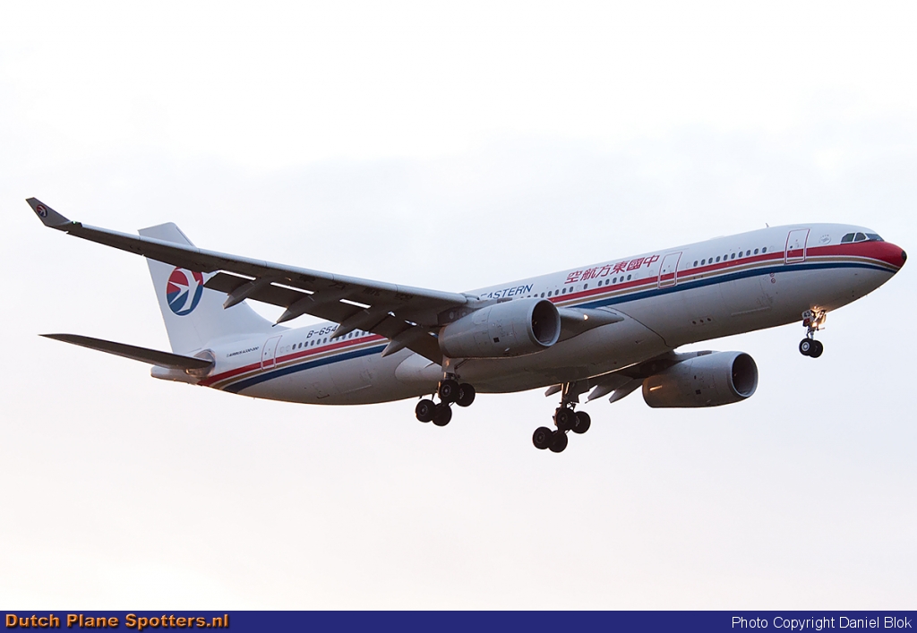 B-6543 Airbus A330-200 China Eastern Airlines by Daniel Blok