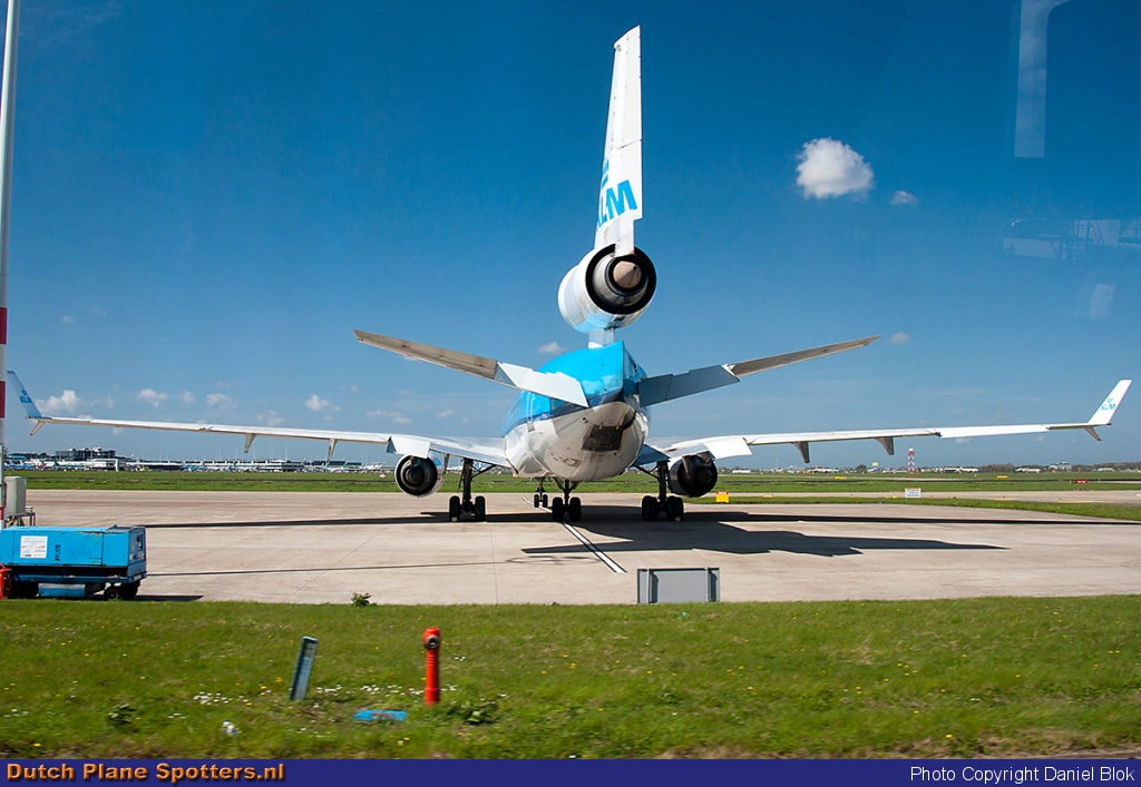 PH-KCA McDonnell Douglas MD-11 KLM Royal Dutch Airlines by Daniel Blok