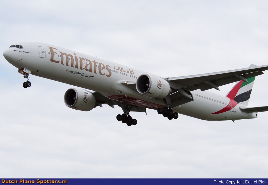 A6-ECE Boeing 777-300 Emirates by Daniel Blok