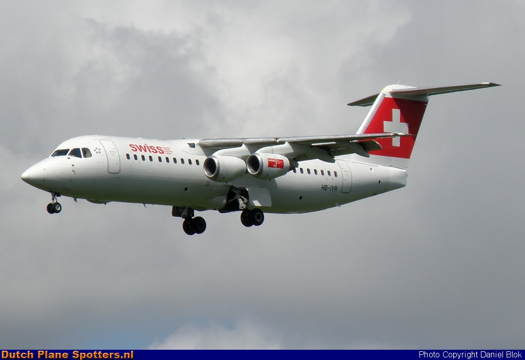 HB-IYR BAe 146 Swiss International Air Lines by Daniel Blok