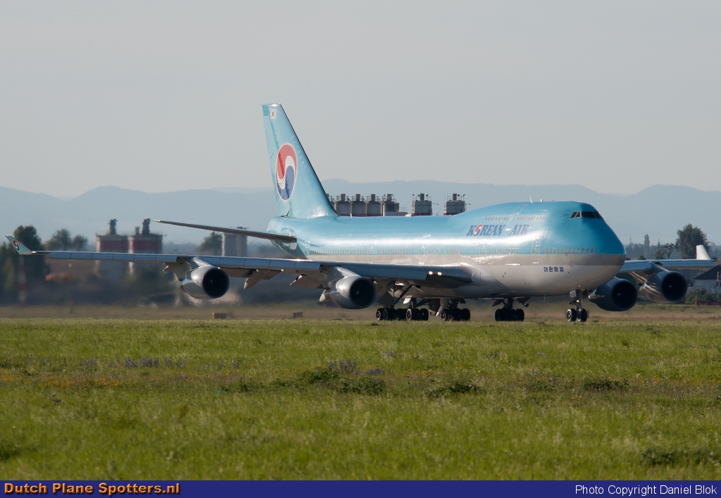 HL7489 Boeing 747-400 Korean Air by Daniel Blok