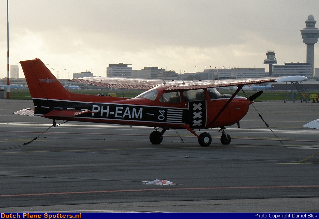 PH-EAM Cessna 172 Skyhawk Amsterdamse Vliegclub by Daniel Blok