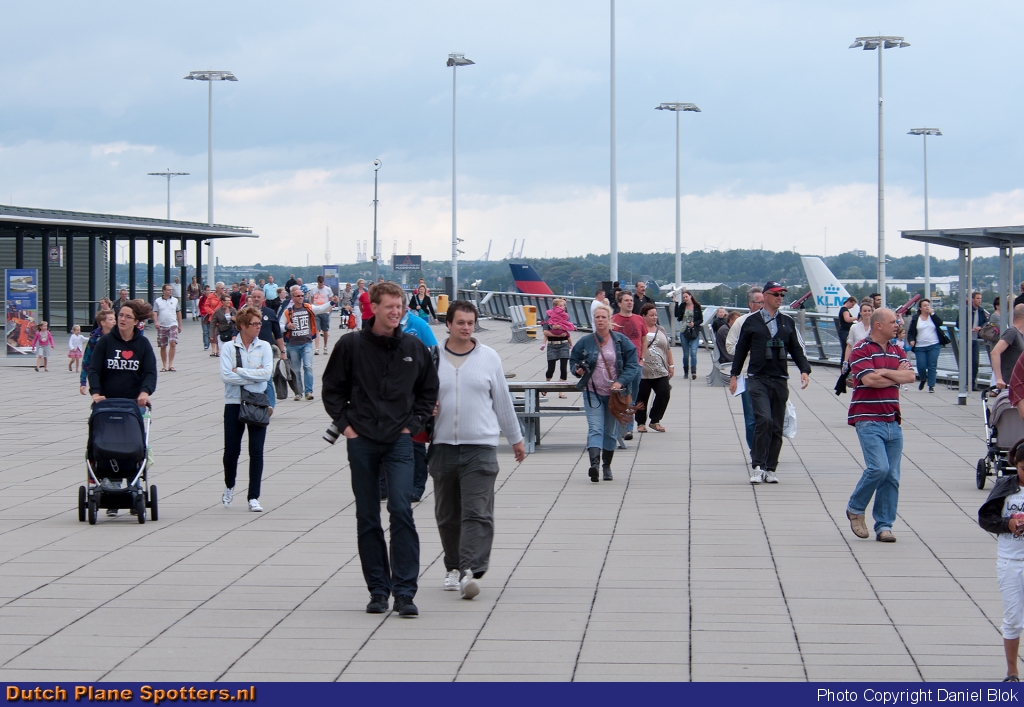 EHAM Airport Spotting Spot by Daniel Blok