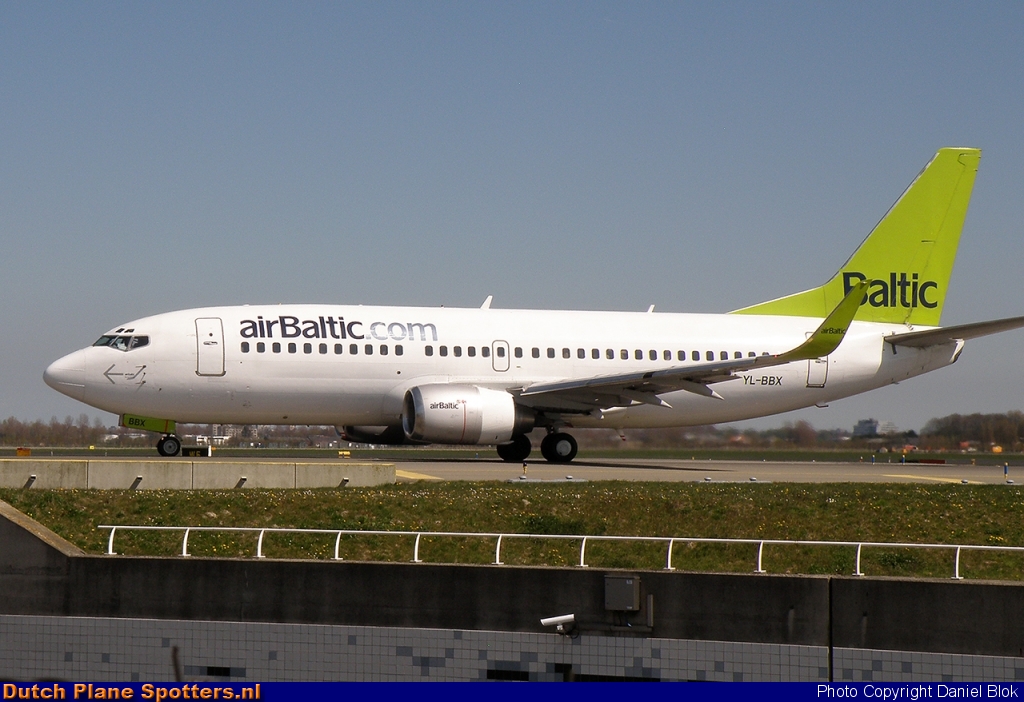 YL-BBX Boeing 737-300 Air Baltic by Daniel Blok