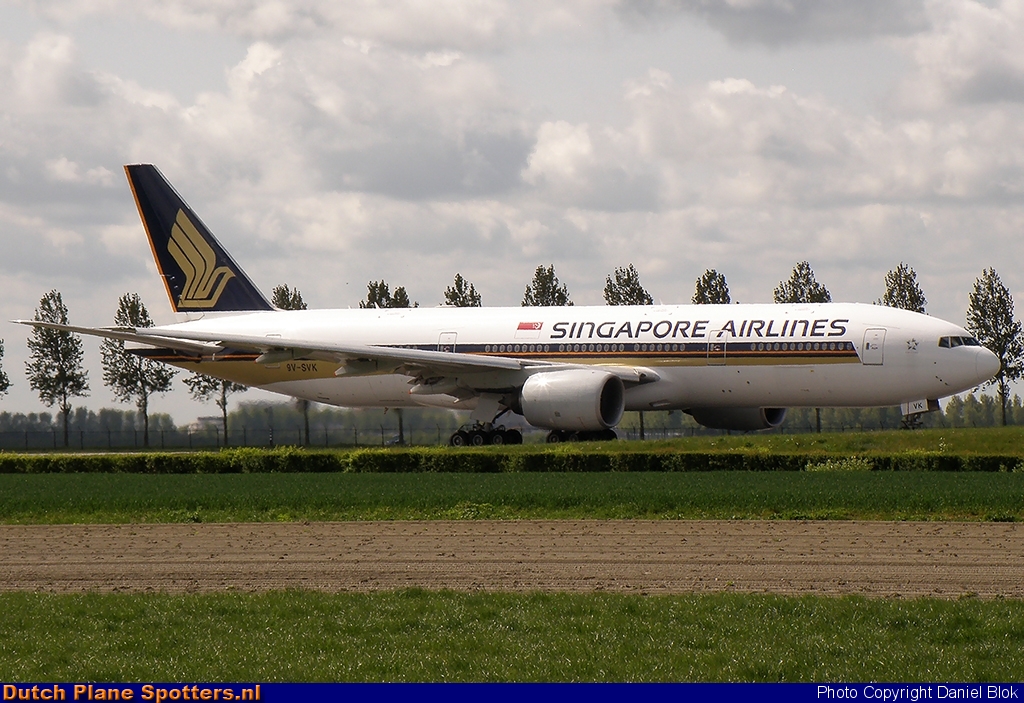 9V-SVK Boeing 777-200 Singapore Airlines by Daniel Blok