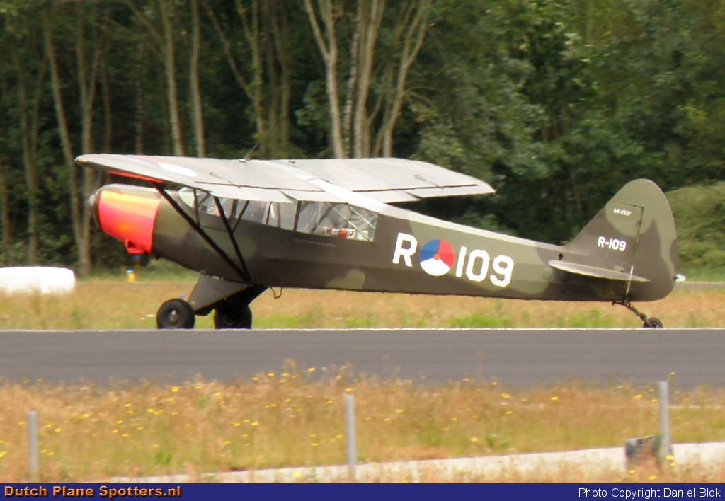 PH-GAZ Piper PA-18 Super Cub MIL - Dutch Royal Air Force Historical Flight by Daniel Blok
