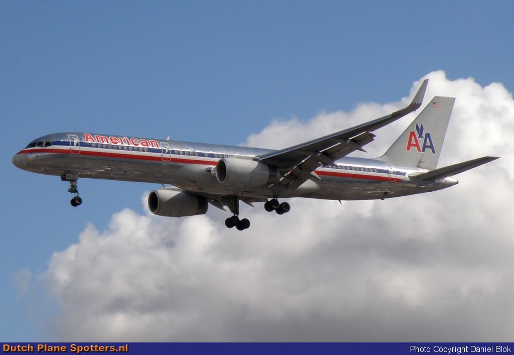 N172AJ Boeing 757-200 American Airlines by Daniel Blok