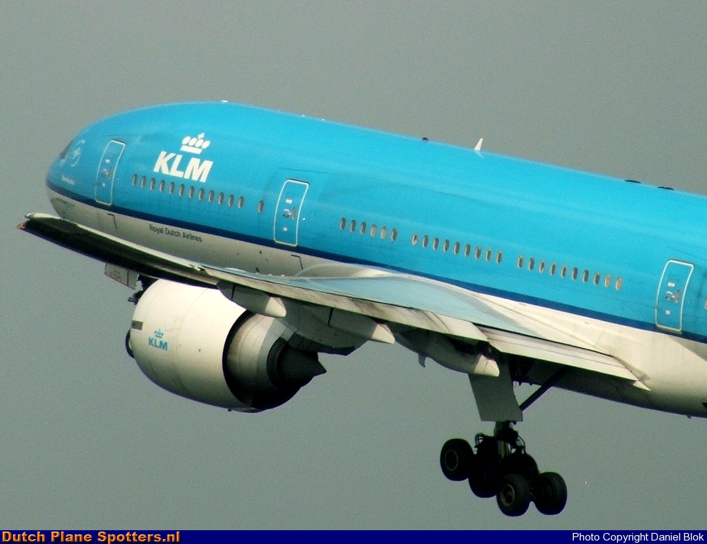 PH-BQB Boeing 777-200 KLM Royal Dutch Airlines by Daniel Blok
