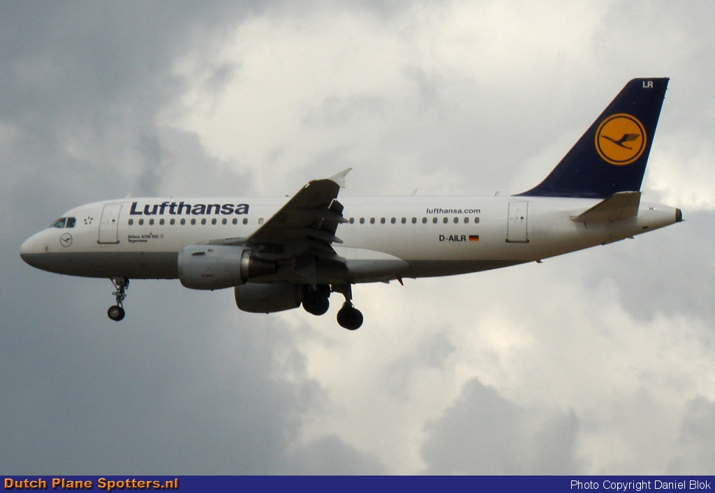 D-AILR Airbus A319 Lufthansa by Daniel Blok