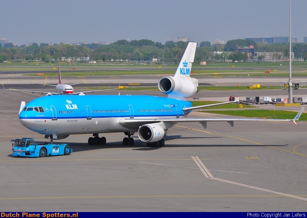PH-KCE McDonnell Douglas MD-11 KLM Royal Dutch Airlines by Jan Lefers