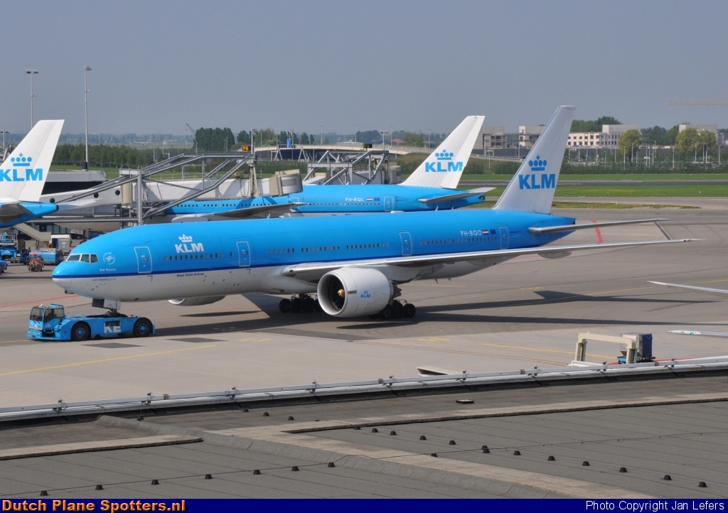 PH-BQO Boeing 777-200 KLM Royal Dutch Airlines by Jan Lefers