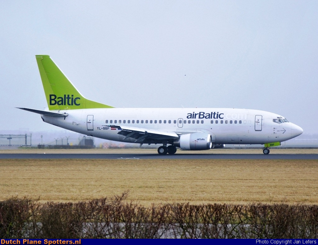YL-BBP Boeing 737-500 Air Baltic by Jan Lefers