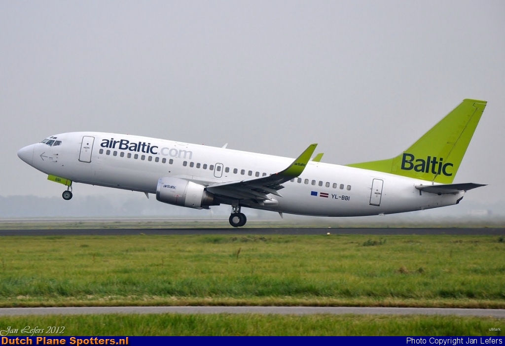 YL-BBI Boeing 737-300 Air Baltic by Jan Lefers