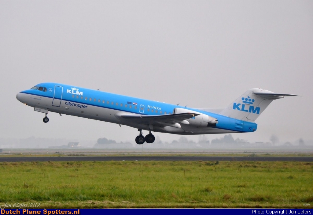 PH-WXA Fokker 70 KLM Cityhopper by Jan Lefers