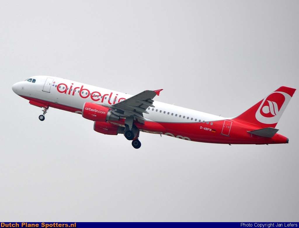 D-ABFN Airbus A320 Air Berlin by Jan Lefers