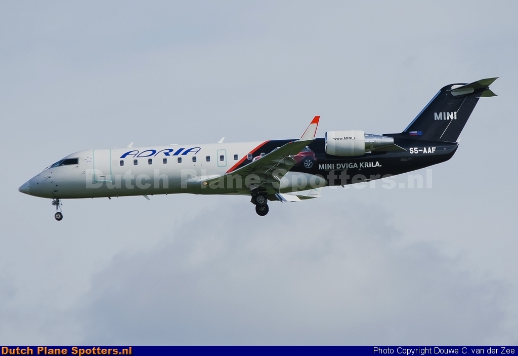 S5-AAF Bombardier Canadair CRJ200 Adria Airways by Douwe C. van der Zee