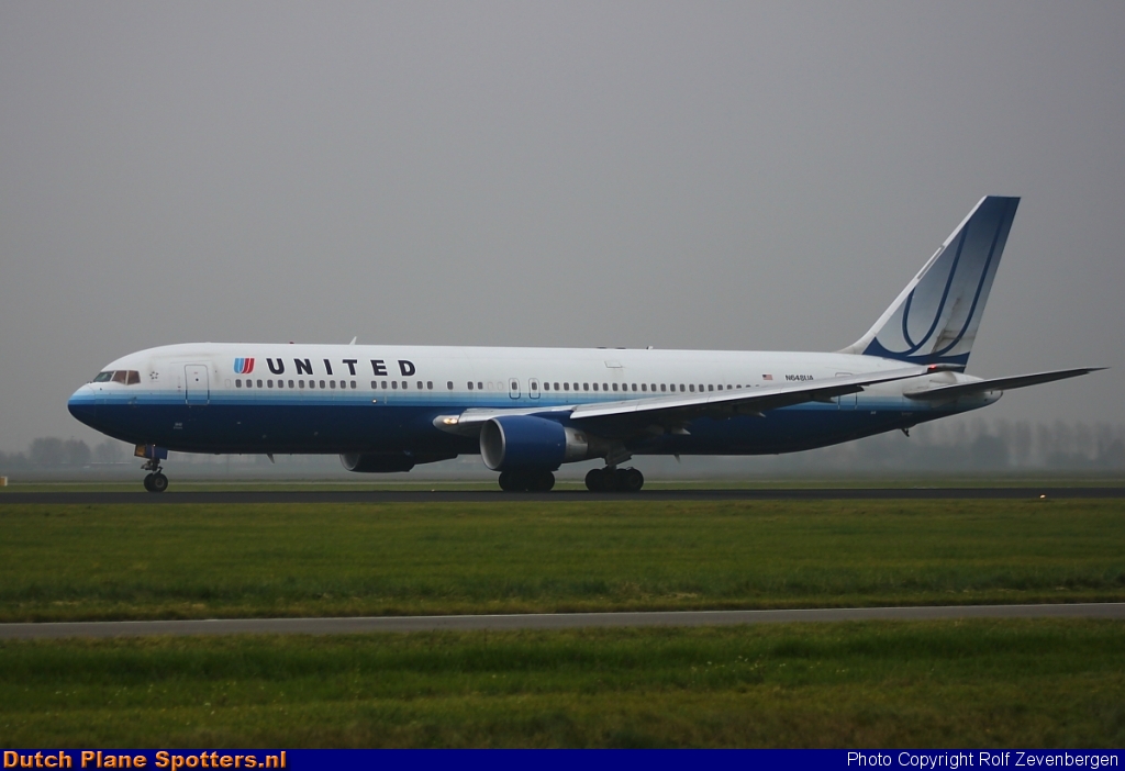 N648UA Boeing 767-300 United Airlines by Rolf Zevenbergen