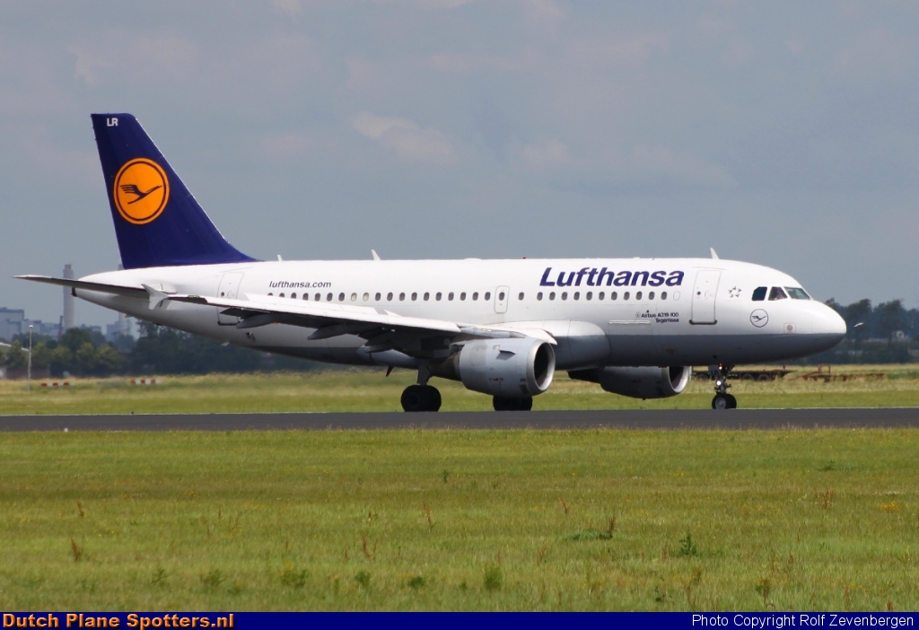 D-AILR Airbus A319 Lufthansa by Rolf Zevenbergen