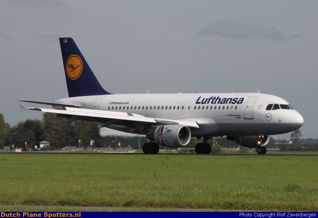 D-AILS Airbus A319 Lufthansa by Rolf Zevenbergen