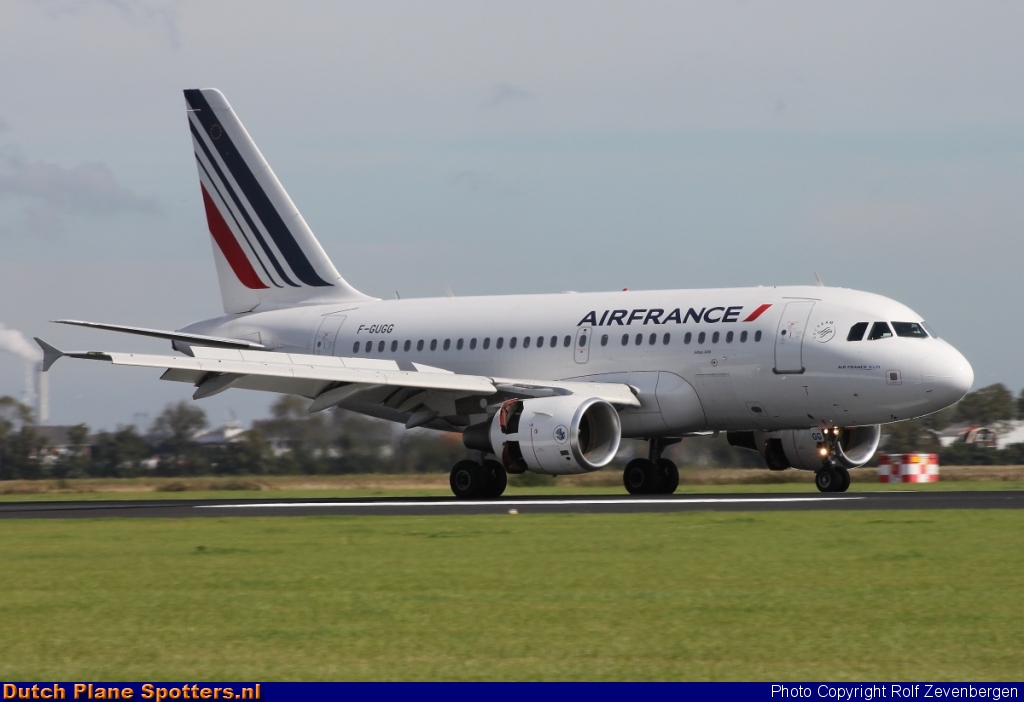 F-GUGG Airbus A318 Air France by Rolf Zevenbergen