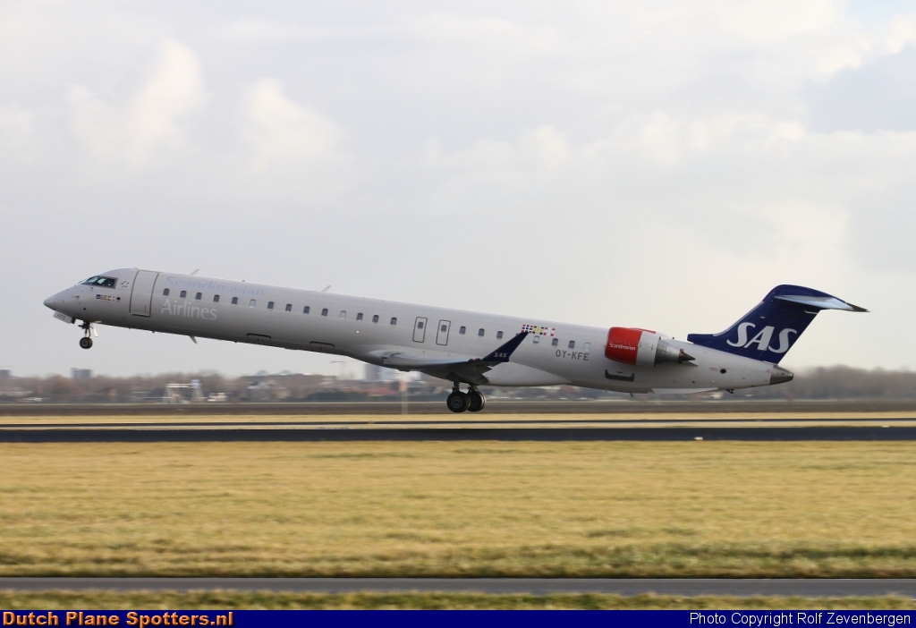 OY-KFE Bombardier Canadair CRJ900 SAS Scandinavian Airlines by Rolf Zevenbergen