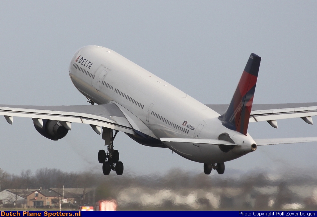 N801NW Airbus A330-300 Delta Airlines by Rolf Zevenbergen