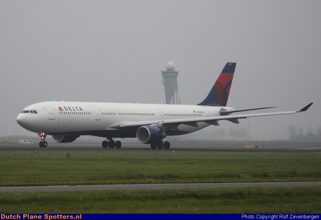 N818NW Airbus A330-300 Delta Airlines by Rolf Zevenbergen