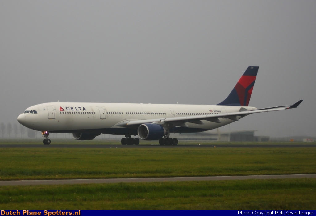 N819NW Airbus A330-300 Delta Airlines by Rolf Zevenbergen
