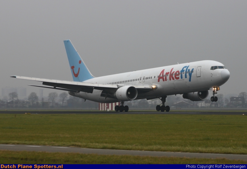 PH-AHX Boeing 767-300 ArkeFly by Rolf Zevenbergen