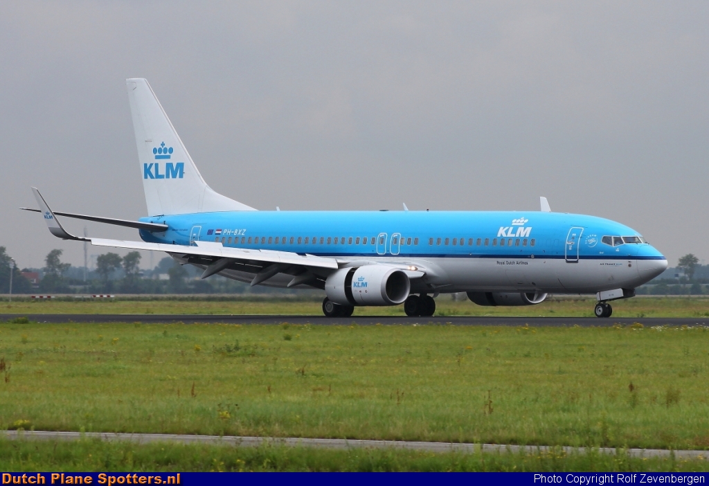 PH-BXZ Boeing 737-800 KLM Royal Dutch Airlines by Rolf Zevenbergen