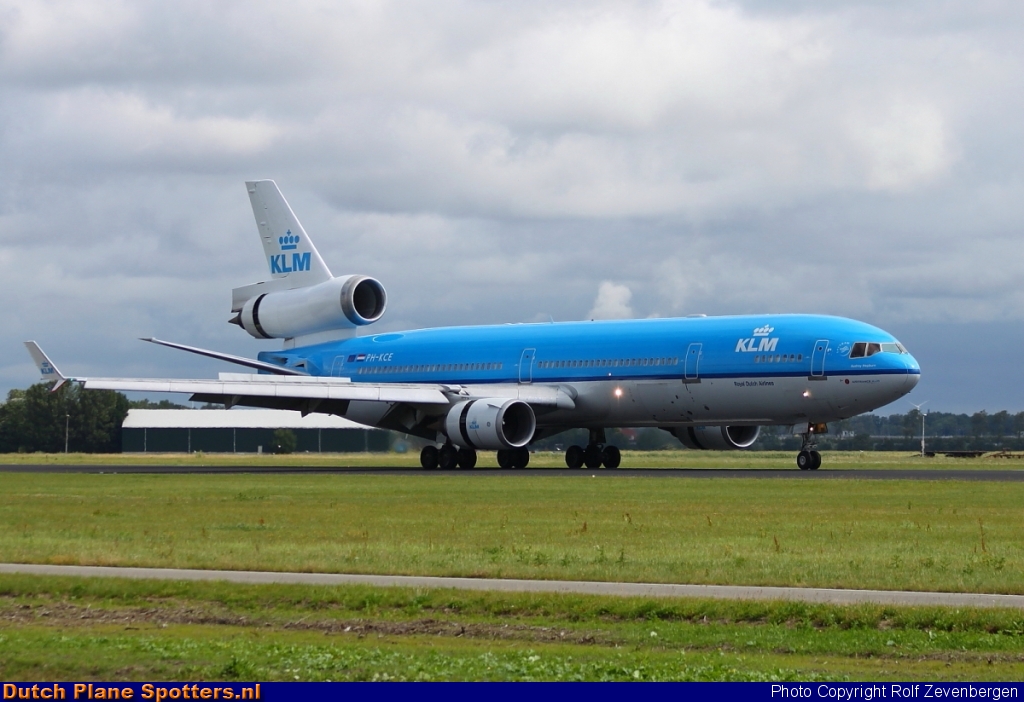 PH-KCE McDonnell Douglas MD-11 KLM Royal Dutch Airlines by Rolf Zevenbergen
