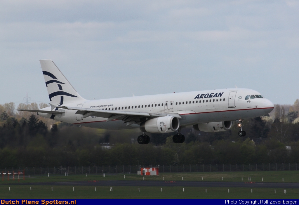 SX-DVJ Airbus A320 Aegean Airlines by Rolf Zevenbergen