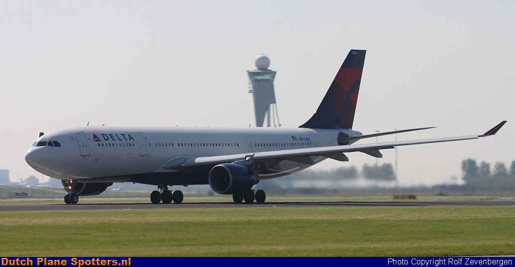 N852NW Airbus A330-200 Delta Airlines by Rolf Zevenbergen