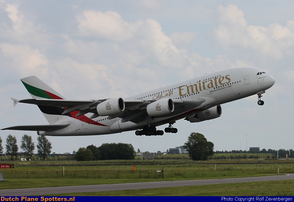 A6-EDG Airbus A380-800 Emirates by Rolf Zevenbergen