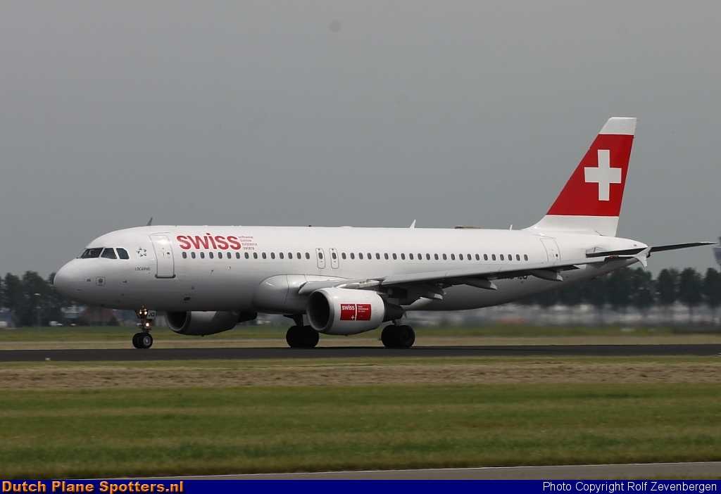 HB-IJQ Airbus A320 Swiss International Air Lines by Rolf Zevenbergen