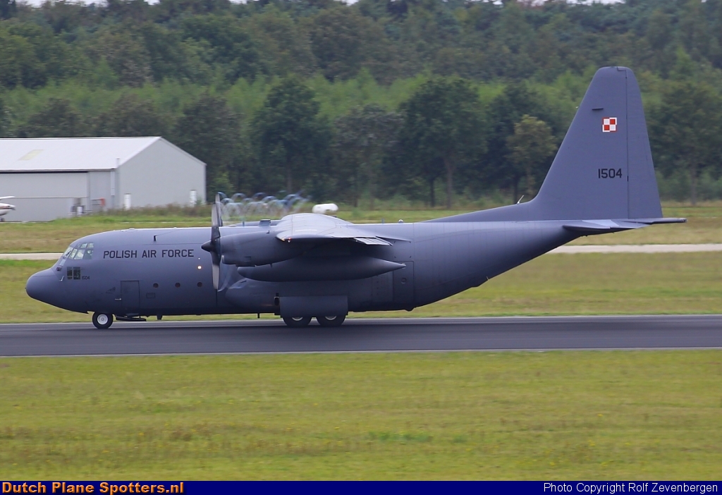 1504 Lockheed C-130 Hercules MIL - Polish Air Force by Rolf Zevenbergen