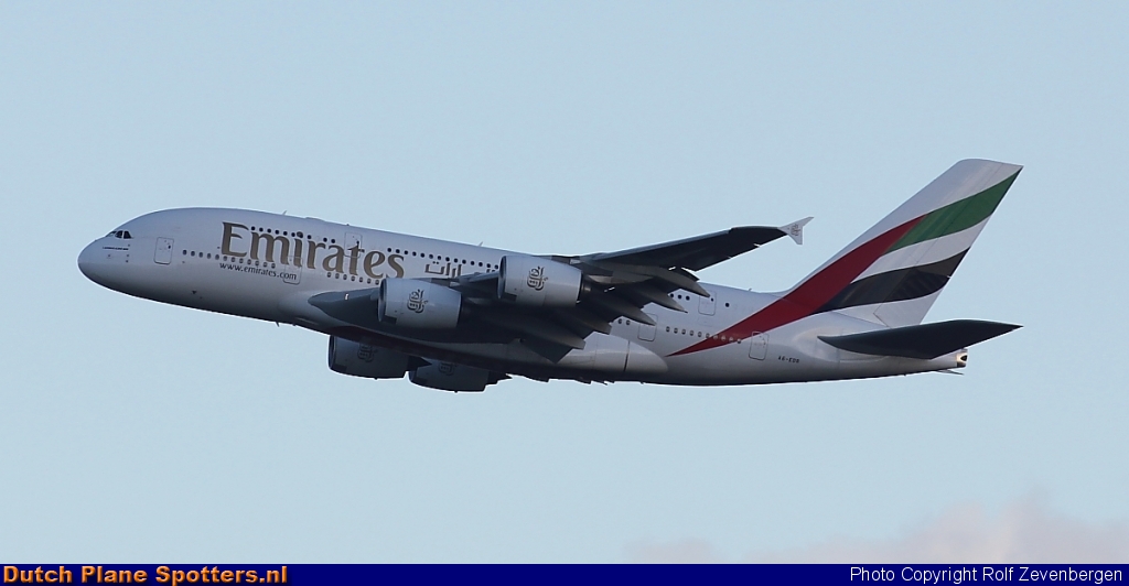A6-EDR Airbus A380-800 Emirates by Rolf Zevenbergen